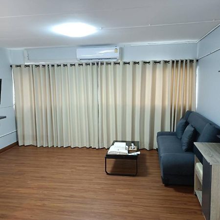Popular Condo Near Impact/Thunder Dome 白蒛 外观 照片