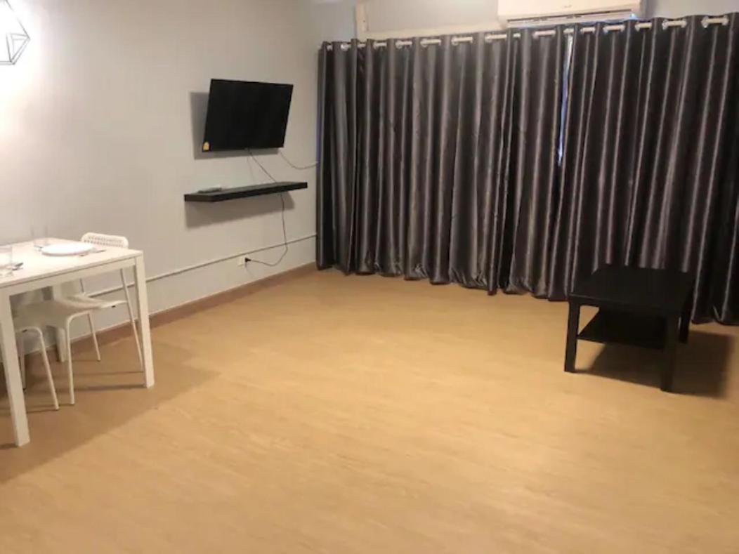 Popular Condo Near Impact/Thunder Dome 白蒛 外观 照片