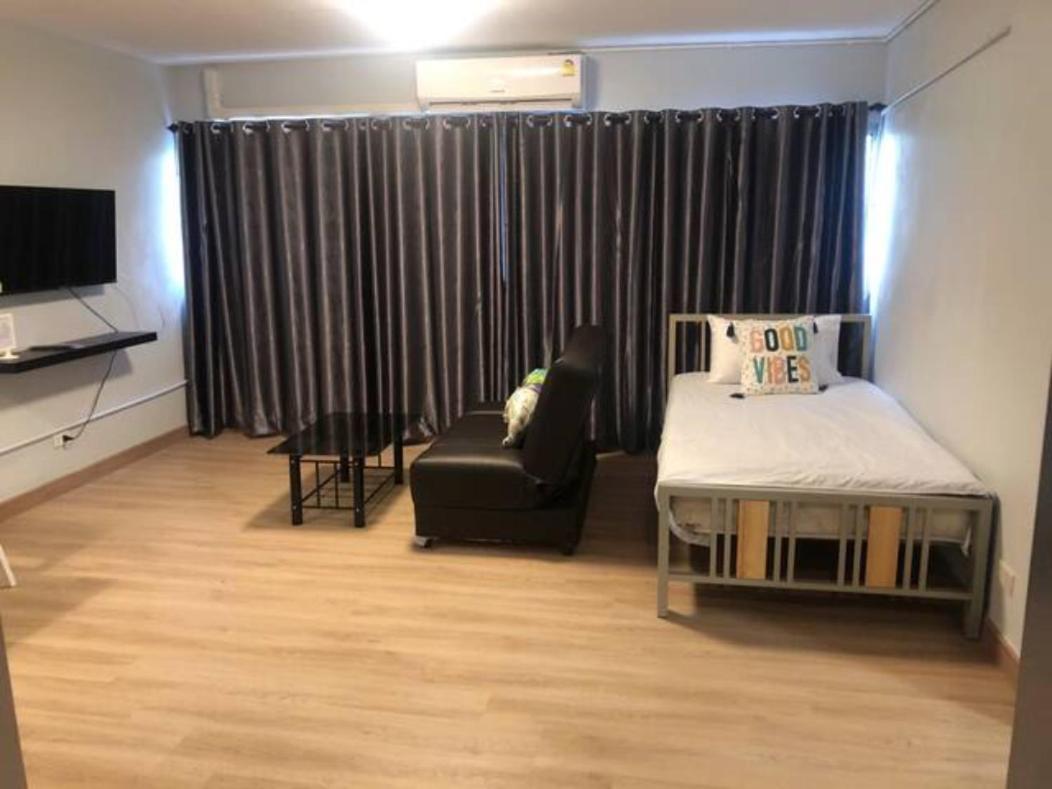 Popular Condo Near Impact/Thunder Dome 白蒛 外观 照片