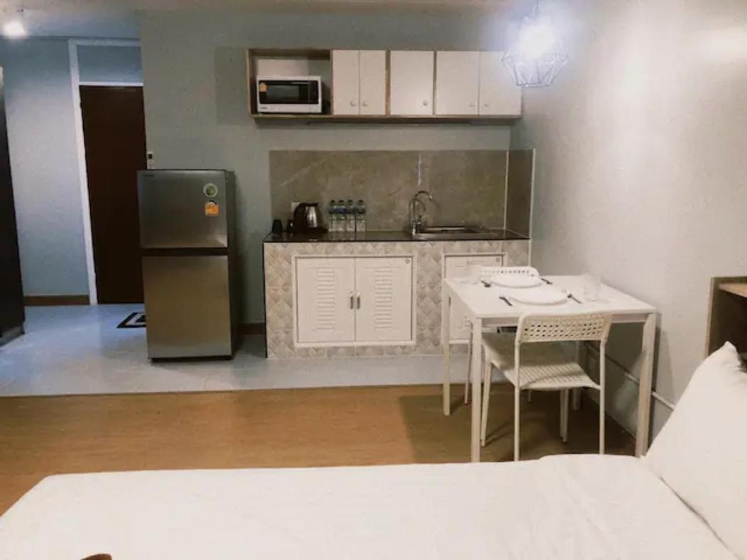 Popular Condo Near Impact/Thunder Dome 白蒛 外观 照片